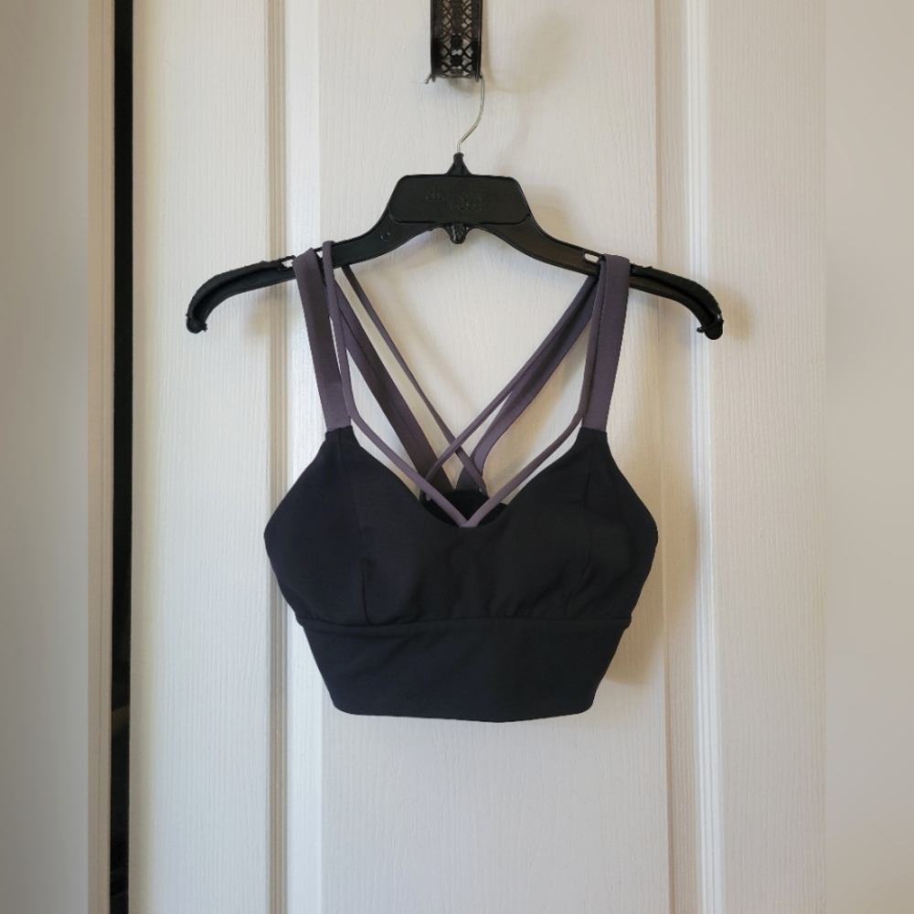 Lululemon Pushing Limits Sports Bra Light Support For C/D Cup Black Gray Size 4